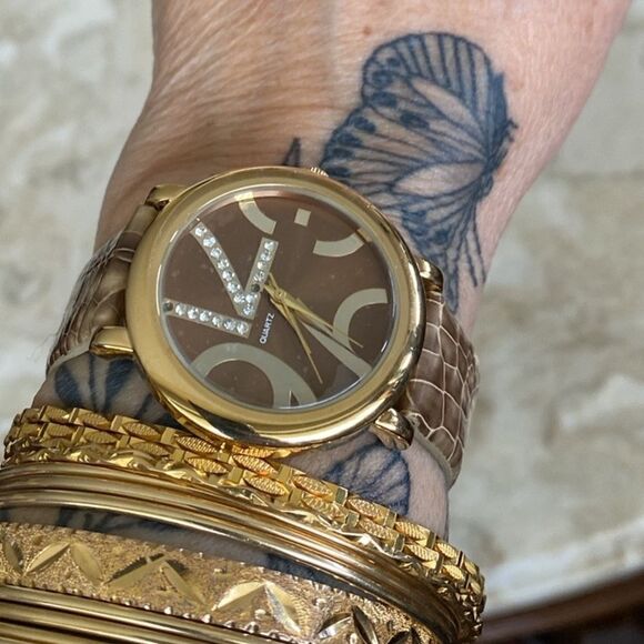 NEW! Crystal Embellished Purple & Gold Tone Stainless Steel Quartz Wristwatch - Picture 4 of 12